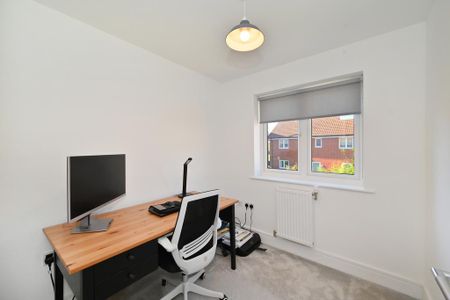 3 bedroom terraced house to rent - Photo 5