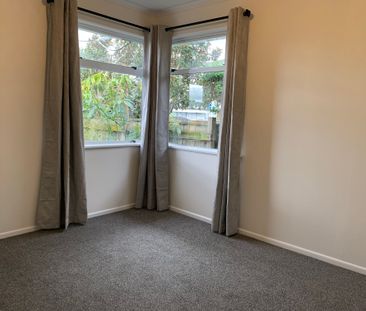 Three Beds in Taradale - Be in quick! - Photo 4
