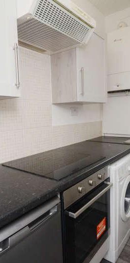 Beaconsfield, Fallowfield, Manchester, M14 - Photo 1