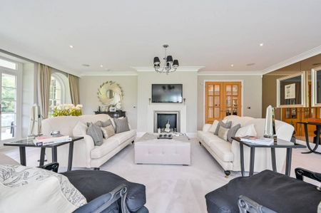 5 bedroom detached house to rent - Photo 2