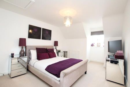 5 bedroom end of terrace house to rent - Photo 3