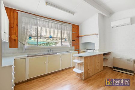 Charming Home Close to Bendigo CBD - Photo 5