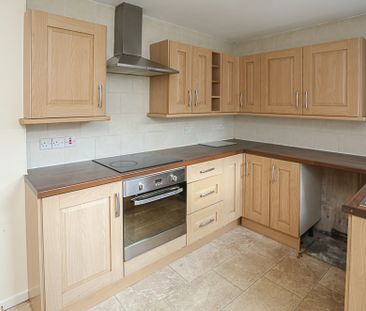 31 Enfield Parade, Belfast, BT13 3DX - Photo 6