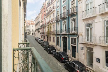 2 Bedroom Apartment, Lisboa - Photo 3