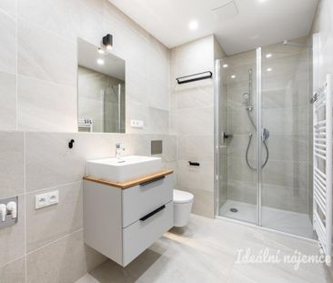 Pronájem bytuRenting an apartment 1+kk, 33 m2 - Photo 6