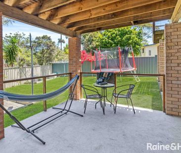 Coastal Family Home with Flexible Living in Prime Mollymook Location! - Photo 6