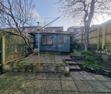 2 bedroom semi-detached house to rent - Photo 4