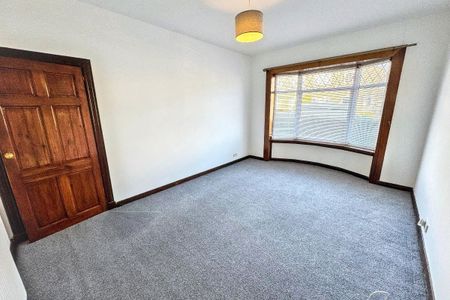 3 Bed, Lower Cottage Flat - Photo 4