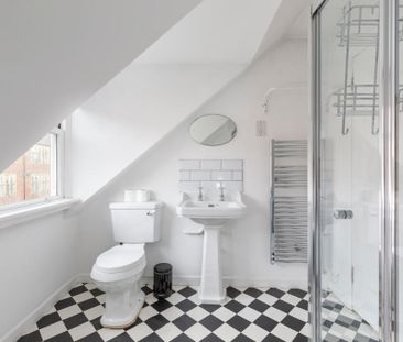 Studio Flat, College Road, BN2 - Photo 2