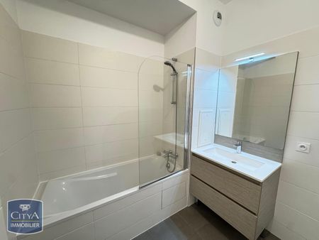 Location Appartement 3 pièces 63m² PUTEAUX 92800 - Photo 2