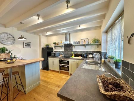 2 bedroom terraced house to rent - Photo 5