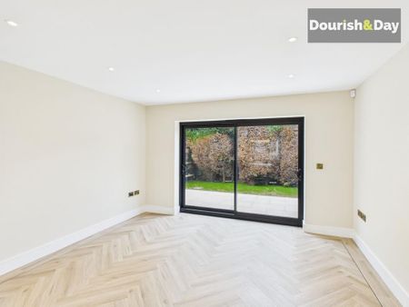 6 bedroom detached house to rent - Photo 2