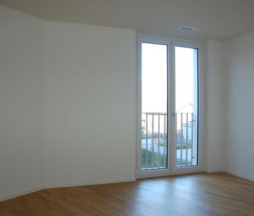 Moderne 2.5-Zimmerwohnung an ruhiger Wohnlage - Photo 2