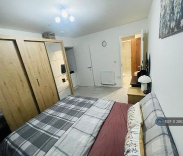 2 bedroom flat to rent - Photo 5