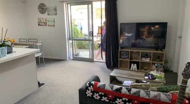 Modern Townhouse - Photo 1