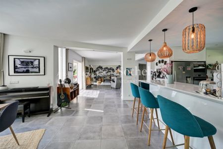 À louer – magnifique villa meublée de 200 m² avec piscine et 5 chambres - Photo 5