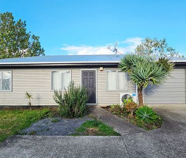 Charming Mangere Bridge Home – 2BR + Study - Photo 6