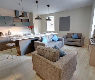 6 bedroom house to rent - Photo 1