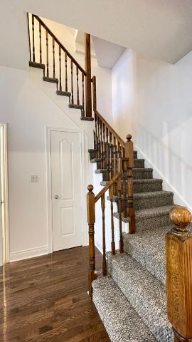 For Lease - 1 Rean Drive Unit# 8, Toronto, Ontario - Photo 2