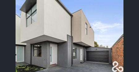 Modern 3-Bedroom Home Offering Lifestyle & Convenience - Photo 2