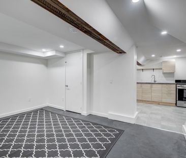 For Lease - 125 Glenholme Avenue Unit# (Lower), Toronto, Ontario - Photo 4