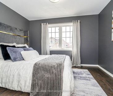 For Lease - 527 Rossland Road, Ajax, Ontario - Photo 4