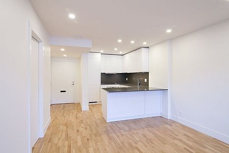 Condo for rent, Montréal (Côte-des-Neiges/Notre-Dame-de-Grâce) - Photo 4