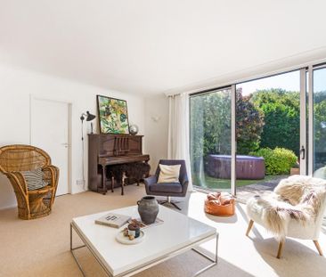 4 bedroom detached house to rent - Photo 1