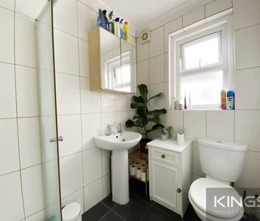 4 bedroom terraced house to rent - Photo 4