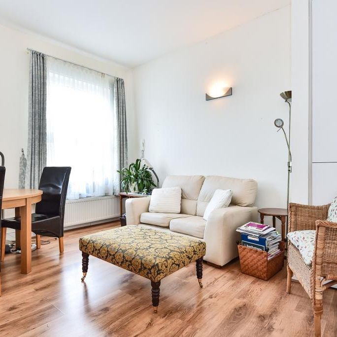 3 bedroom flat to rent - Photo 1