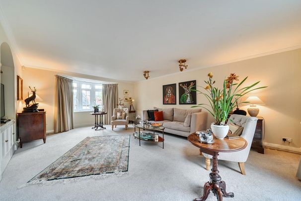 4 bedroom semi-detached house to rent - Photo 1