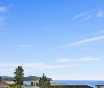 Sophisticated apartment with sparkling ocean views - Photo 4
