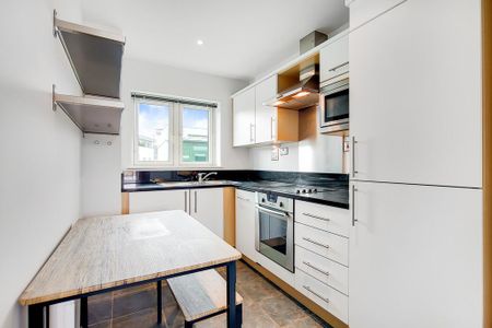 2 bedroom apartment to rent - Photo 5