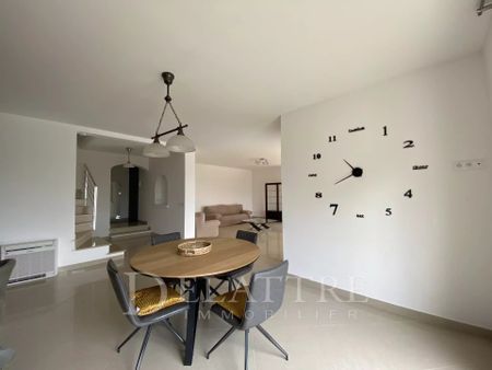 Location Maison 4 pièces 145m² CHATEAUNEUF GRASSE 06740 - Photo 4