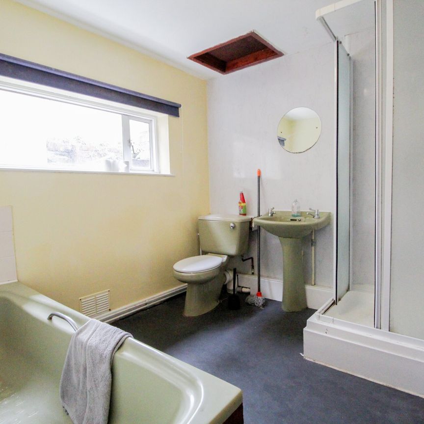 Stow Hill, Treforest, Pontypridd - Photo 1