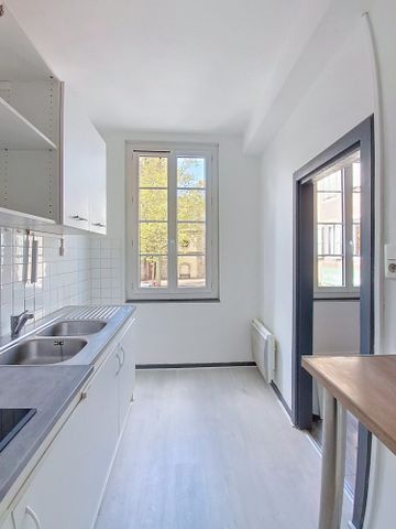 Location Appartement 4 pièces 79m² REALMONT 81120 - Photo 5
