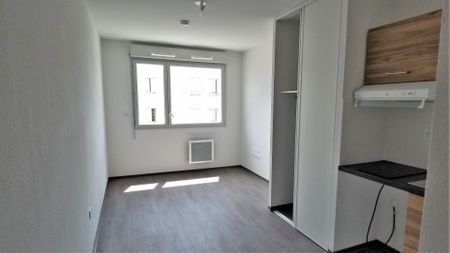 Apartment - Photo 3