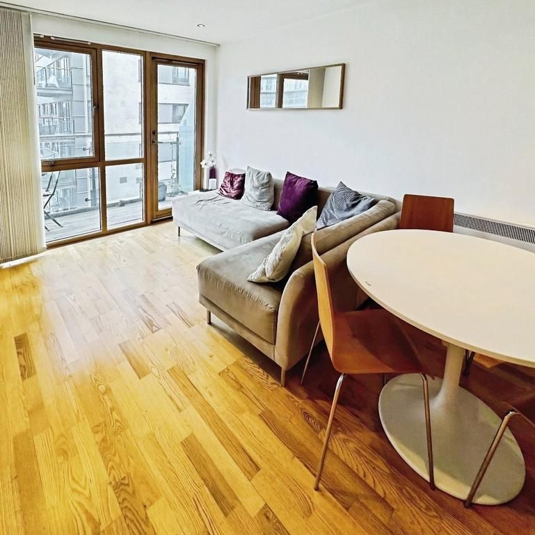 2 bedroom flat to rent - Photo 1