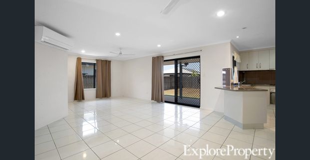 Family Home in Ooralea - Photo 1