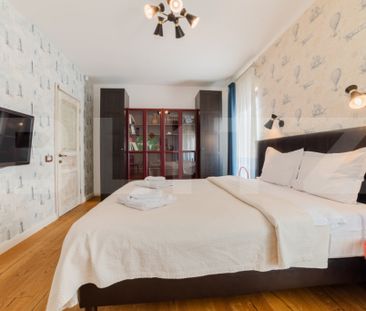 Vila de lux de inchiriat, 240 mp, 800 mp teren, zona Noua - Fotografie 2