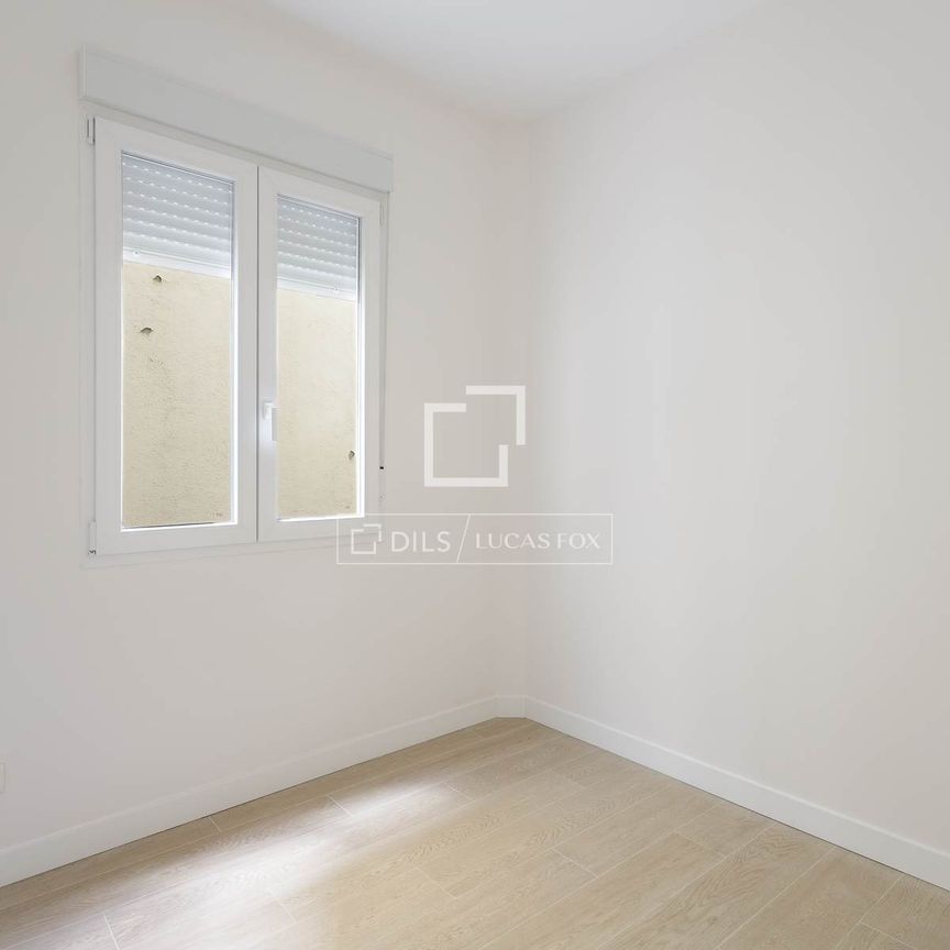 Excellent 4 Bedroom apartment for rent in Castellana, Madrid - Photo 1
