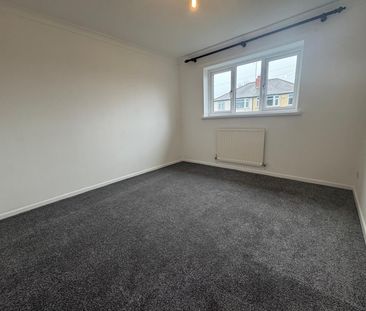 St Andrews Green, Kidderminster - Photo 3