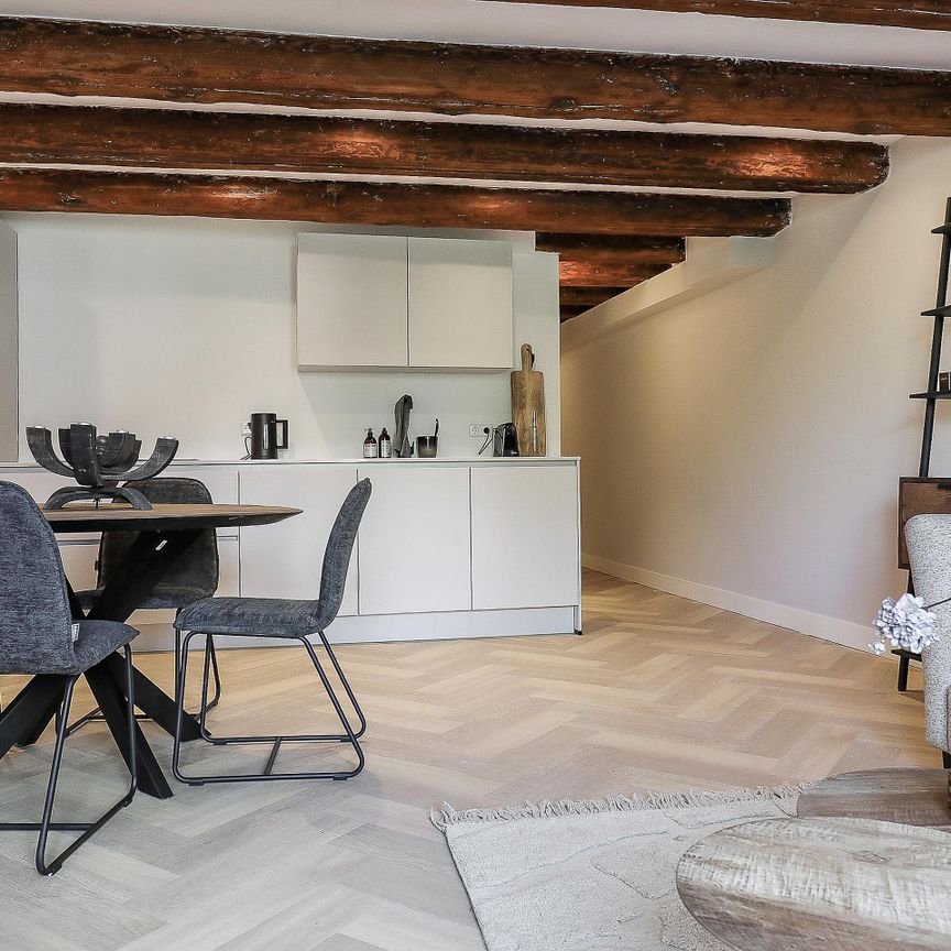 Nieuwezijds Voorburgwal 1012 RZ Amsterdam - Foto 1