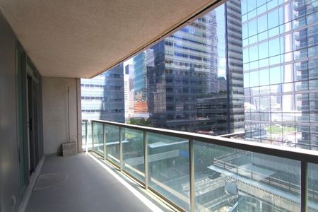 For Lease - 30 Grand Trunk Crescent Unit# 907, Toronto, Ontario - Photo 3