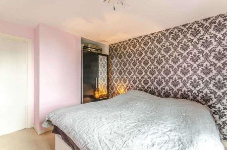 Hallsville Road, Royal Docks, E16 - Photo 4