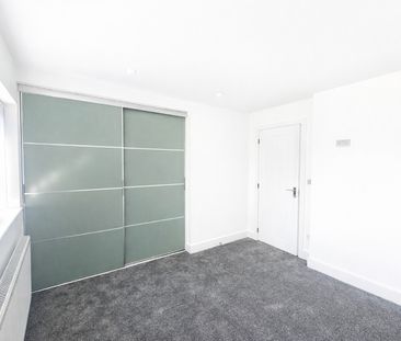 Water Lane, Southampton, Totton - Photo 2