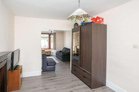 Gladstone Road, Wd, Watford, WD17 - Photo 3