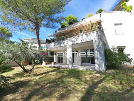 Location Appartement 3 pièces 75m² NIMES 30900 - Photo 4