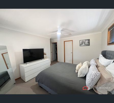 11 Tahara Crescent, Estella, NSW 2650 - Photo 1