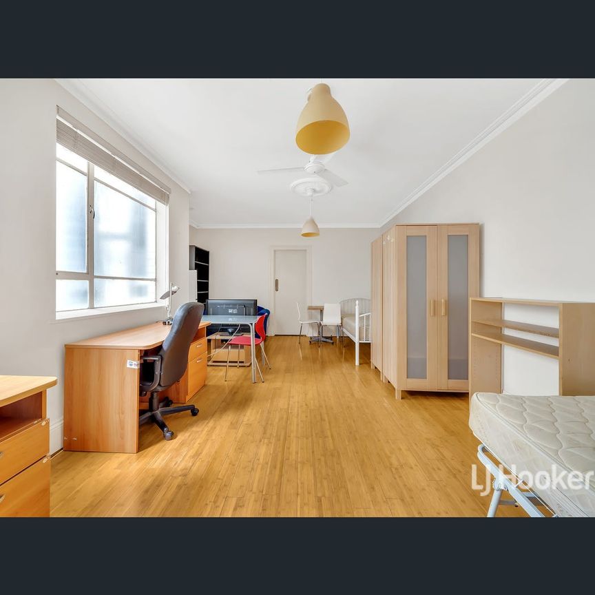 112/445 Elizabeth Street, Melbourne, Vic 3000 - Photo 1